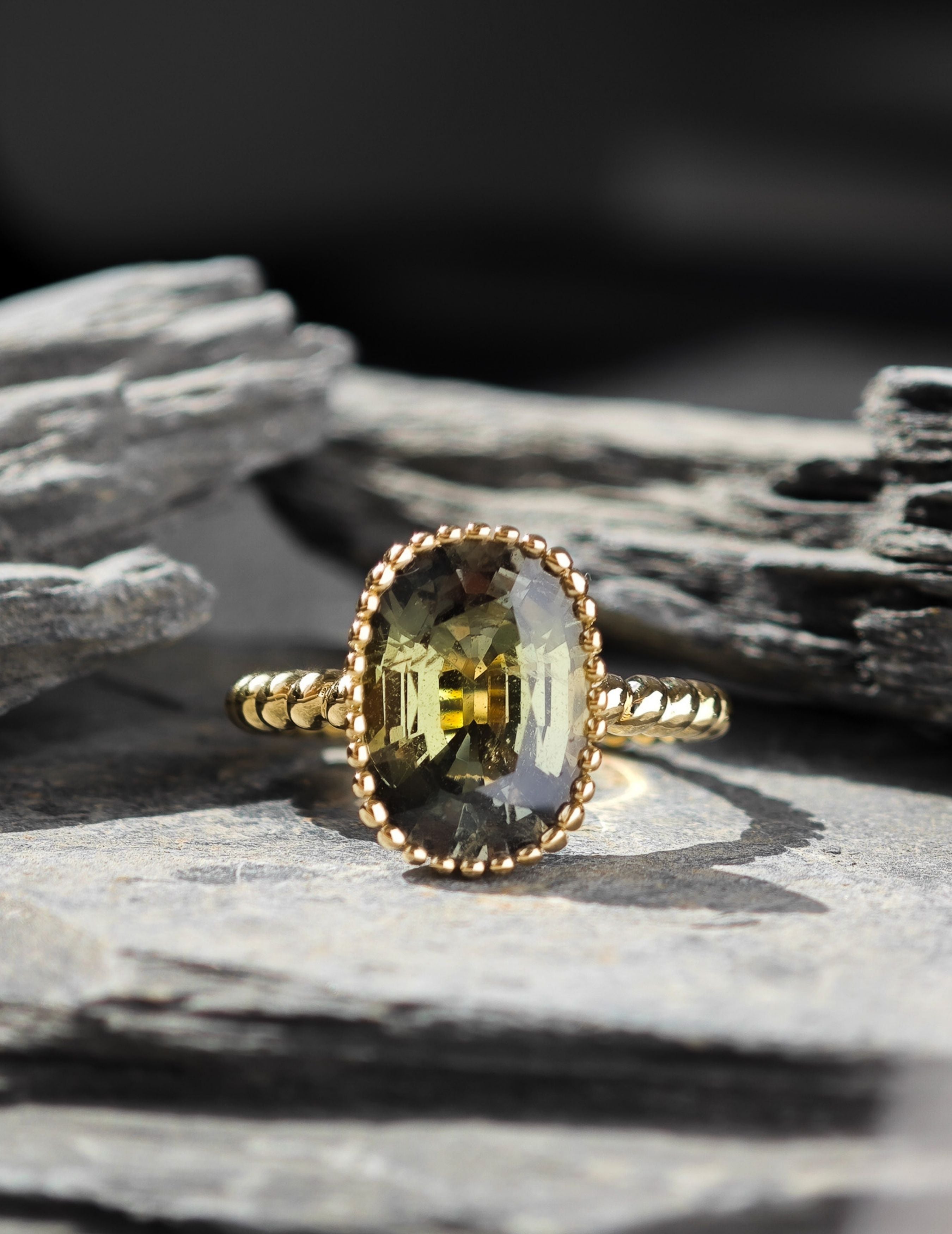 4.85ct Green Blue Sapphire Ring