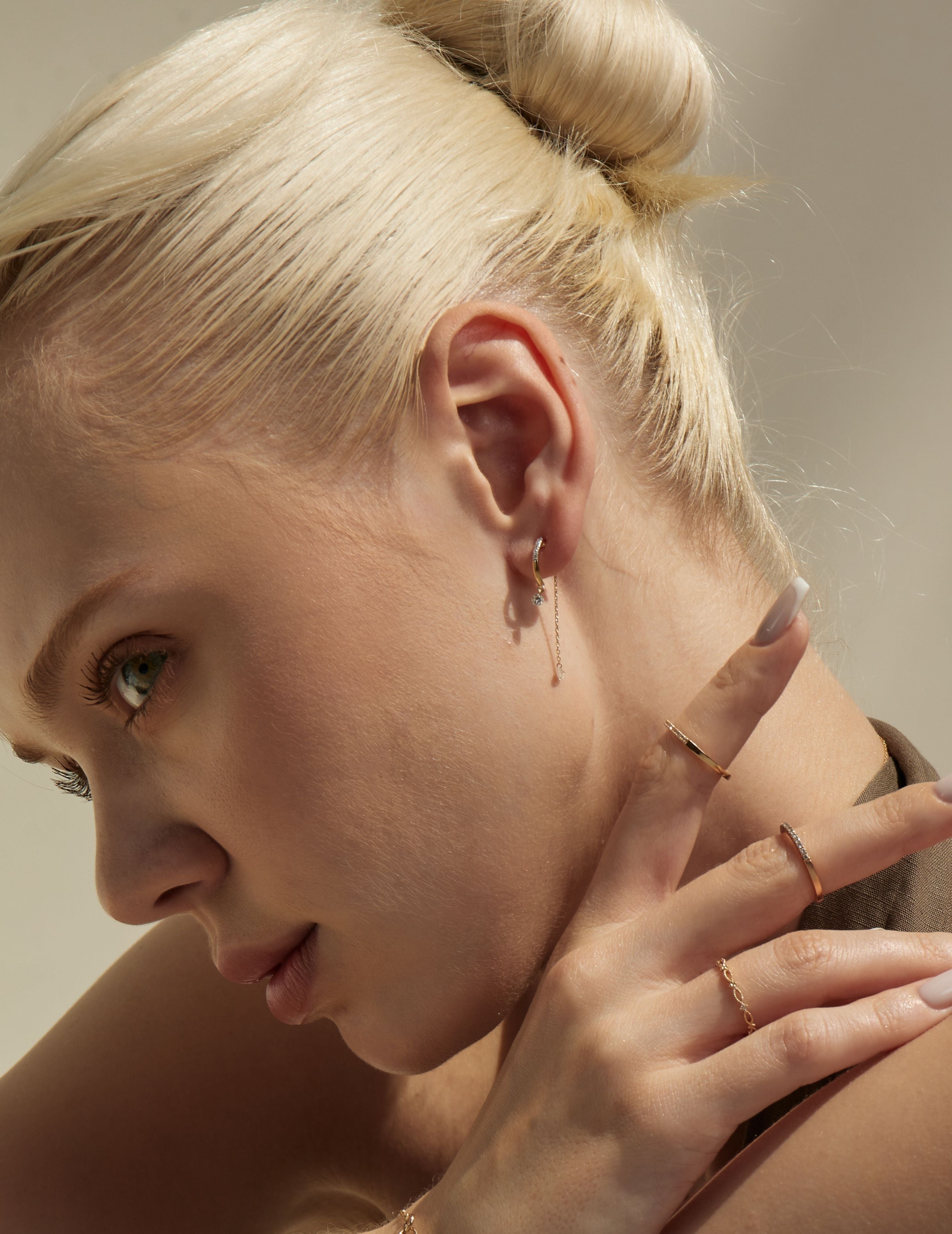 Nude Diamond Earring