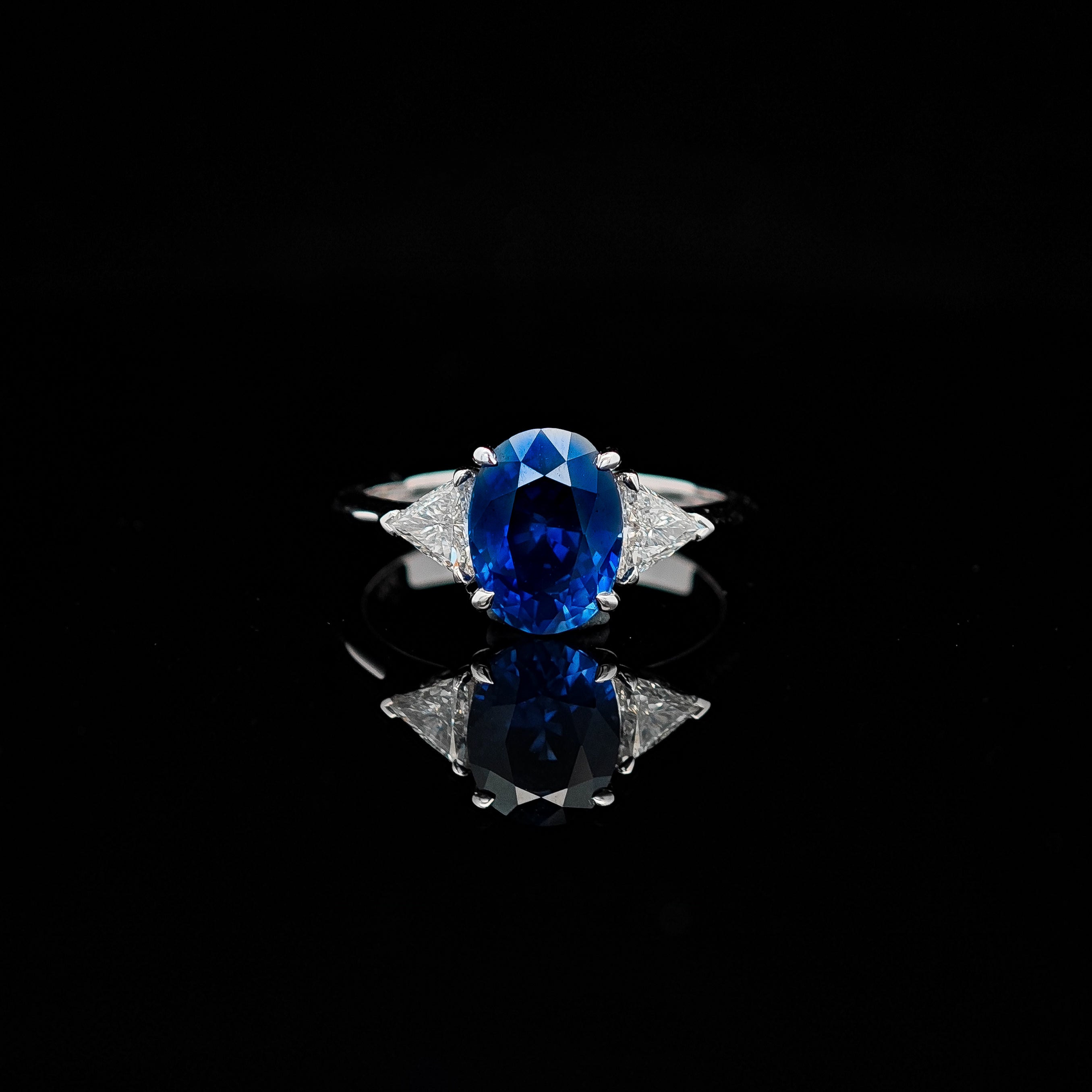 2.40ct Royal Blue Sapphire Ring