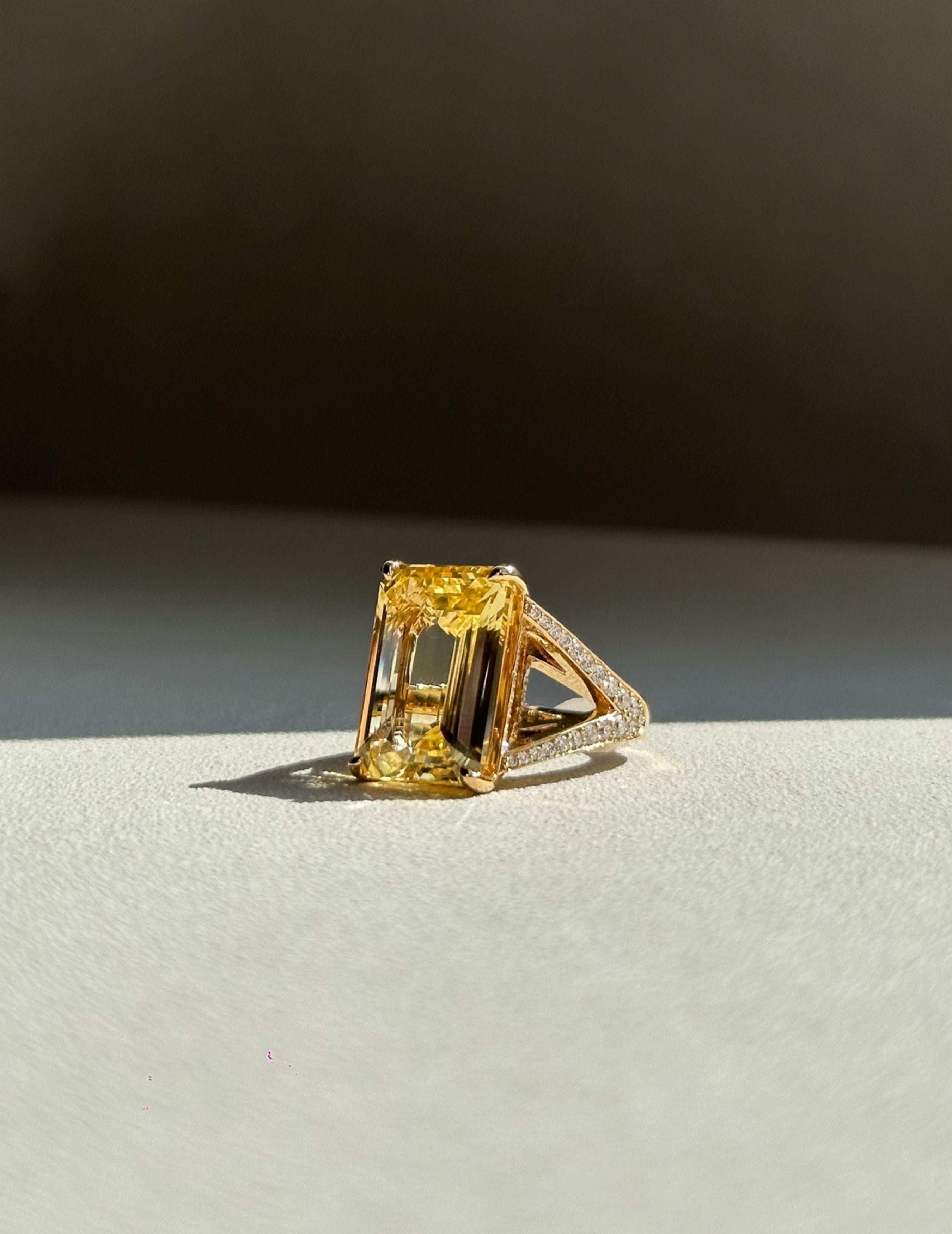 15.35cts Yellow Sapphire V Ring