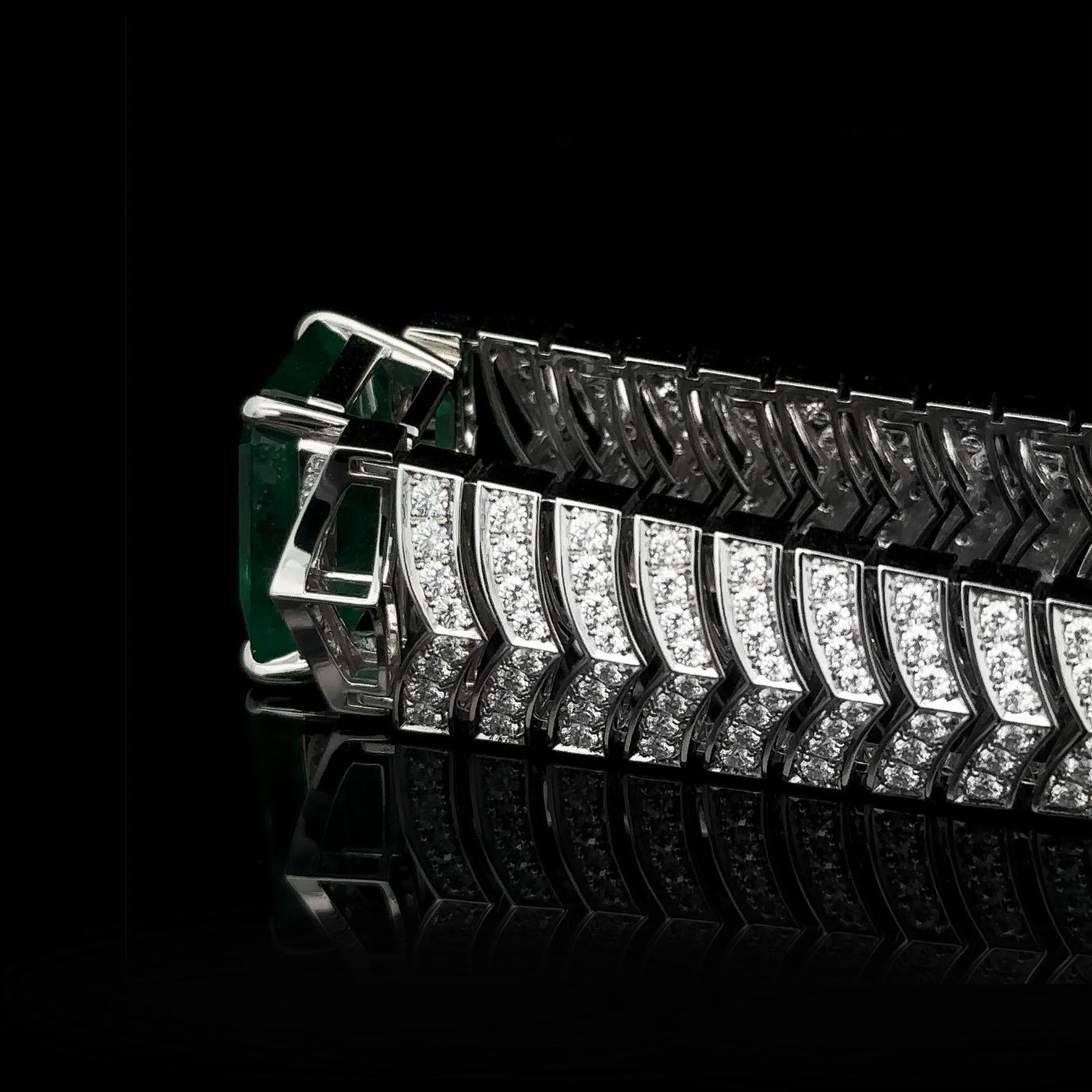 12.51ct Emerald Bracelet