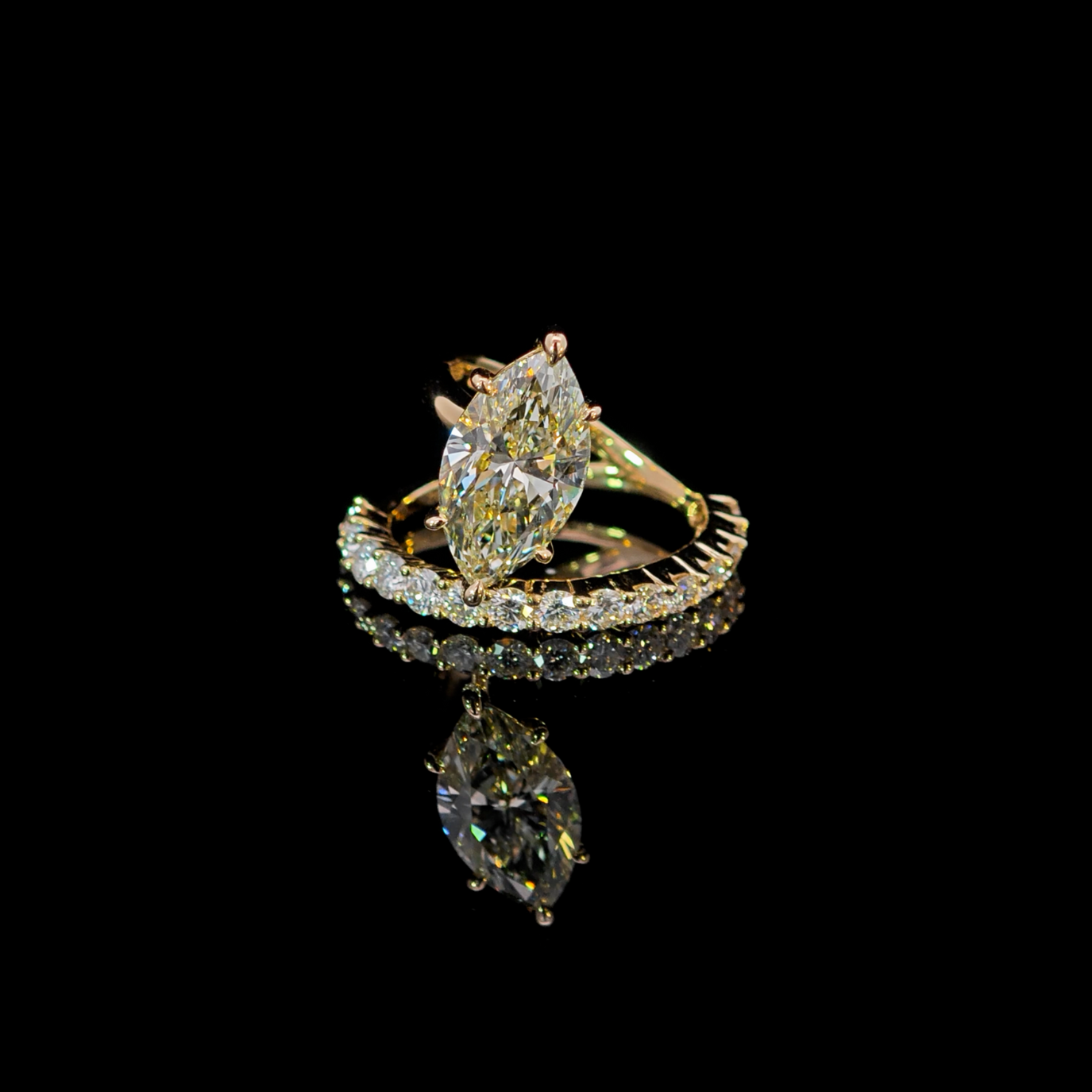 3.0ct Green Diamond Marquise Ring